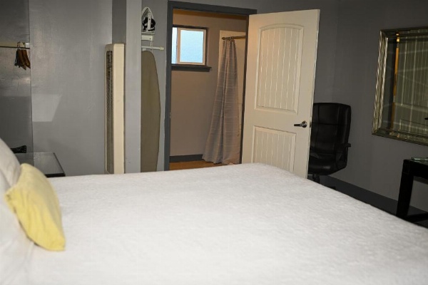 Budget INN At The Heavenly Gondola image 11