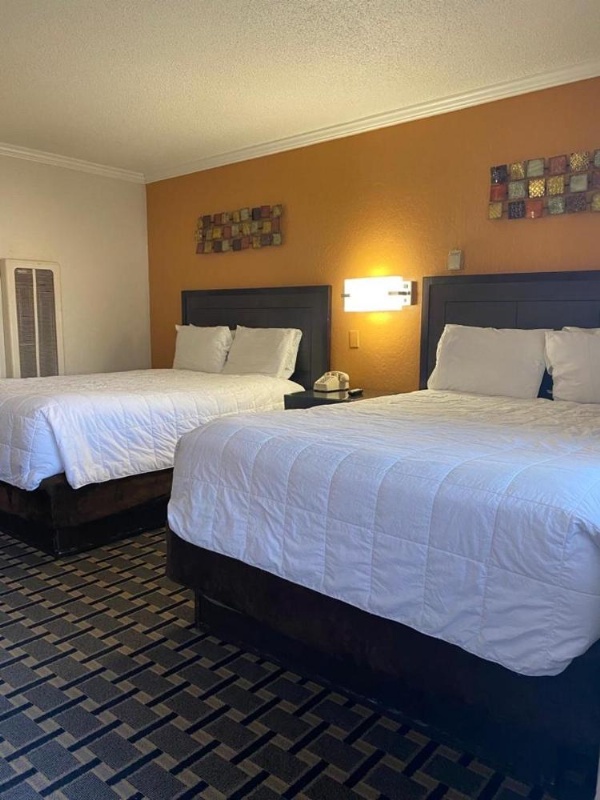 Budget INN At The Heavenly Gondola image 24