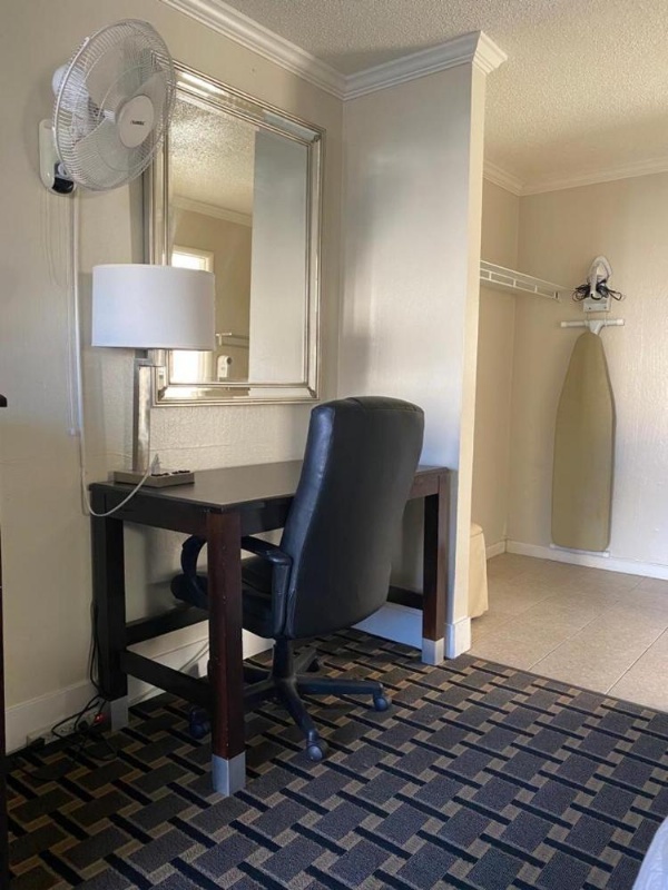 Budget INN At The Heavenly Gondola image 28